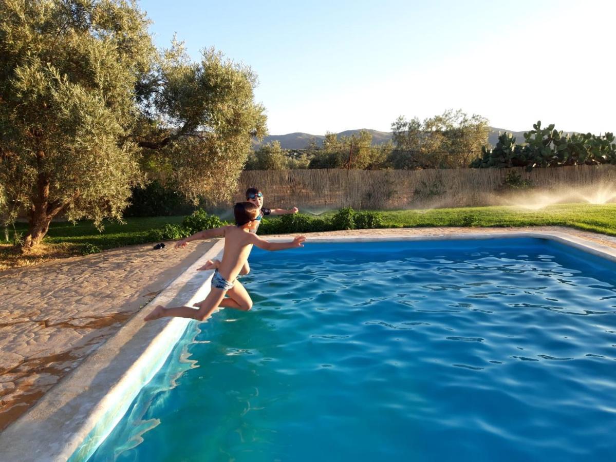 Cortijo Alzamigaja Villa Archidona Luaran gambar